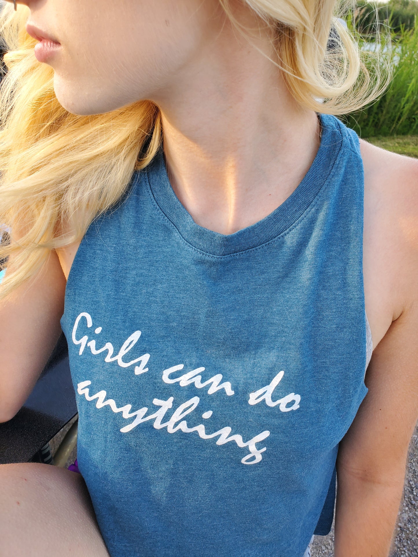 Girls can do anything Tank top or T-shirt